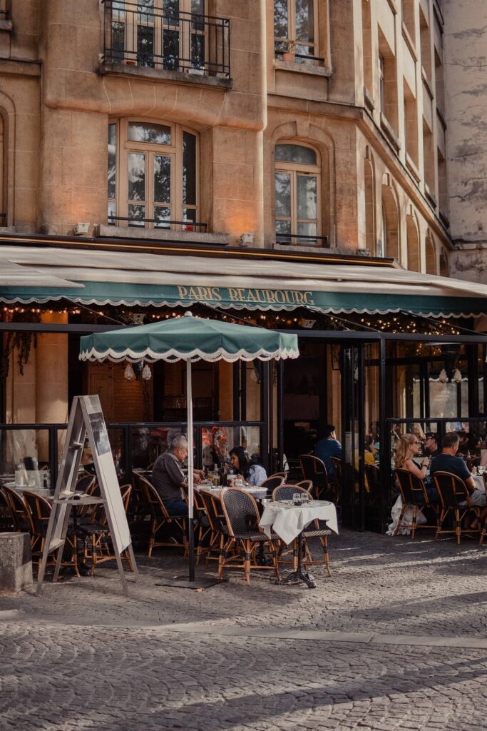Un restaurant à Paris